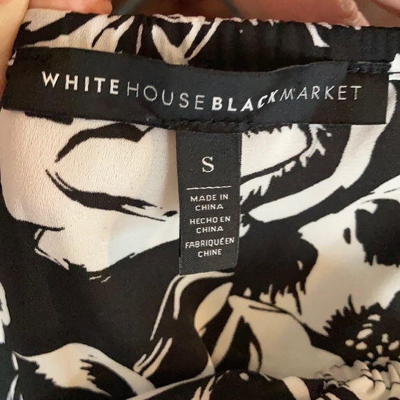 White House Black Market Top. EUC - Picture 7 of 8